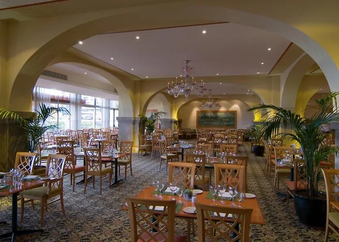 Pestana Carlton Madeira Ocean Φουνκάλ