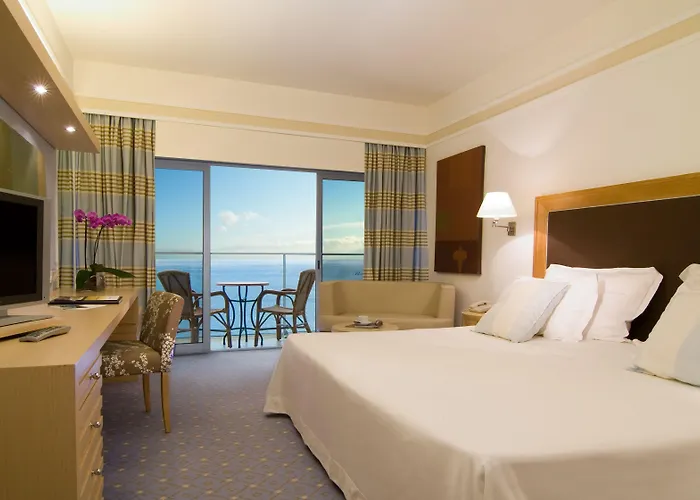 Hotel Pestana Carlton Madeira Ocean 5*