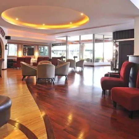 Отель Pestana Carlton Madeira Ocean Фуншал