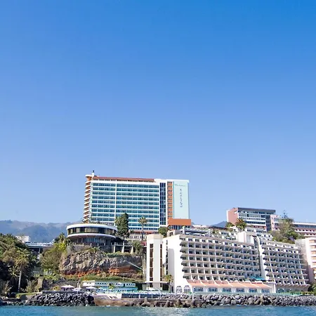 Отель Pestana Carlton Madeira Ocean Фуншал