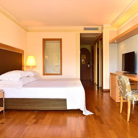 Pestana Carlton Madeira Ocean 푼샬