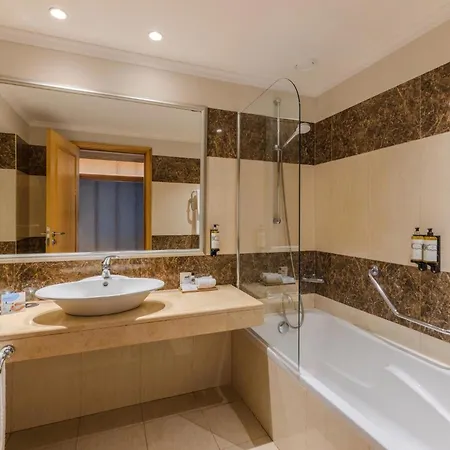 Pestana Carlton Madeira Ocean Hotel 5*