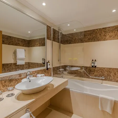 Pestana Carlton Madeira Ocean 5*
