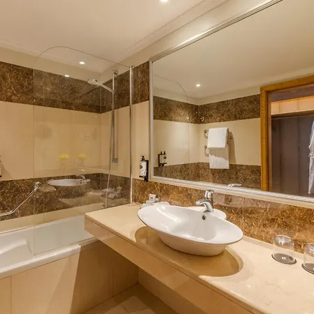 Pestana Carlton Madeira Ocean
