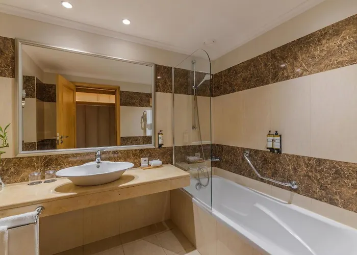 Pestana Carlton Madeira Ocean 5* Funchal (Madeira)