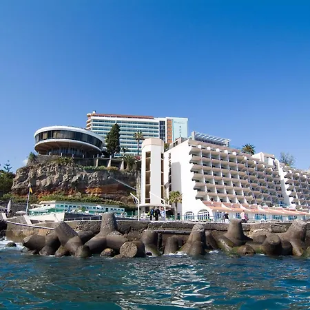 Отель Pestana Carlton Madeira Ocean Фуншал
